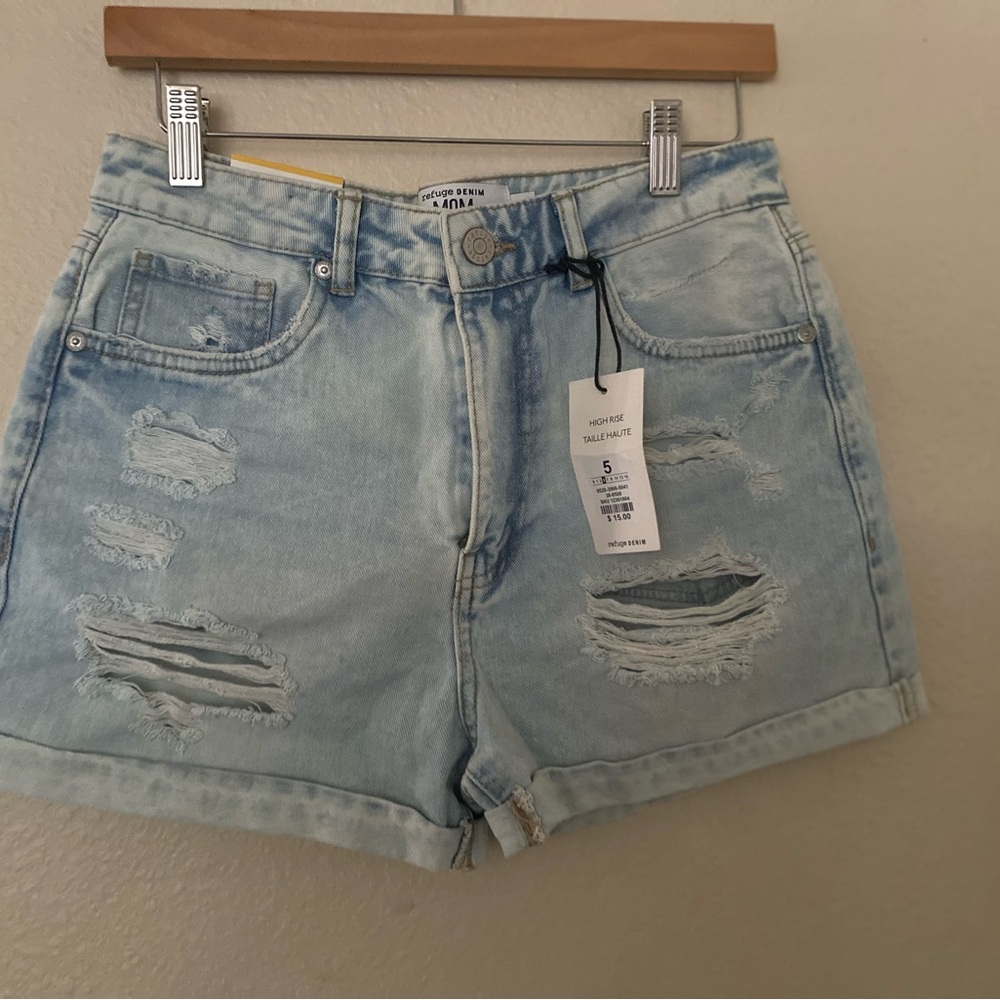 Refuge Light Wash Distressed Jean Shorts
